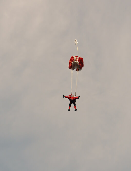Tandemový seskok z výšky až 4200 m v Klatovech
